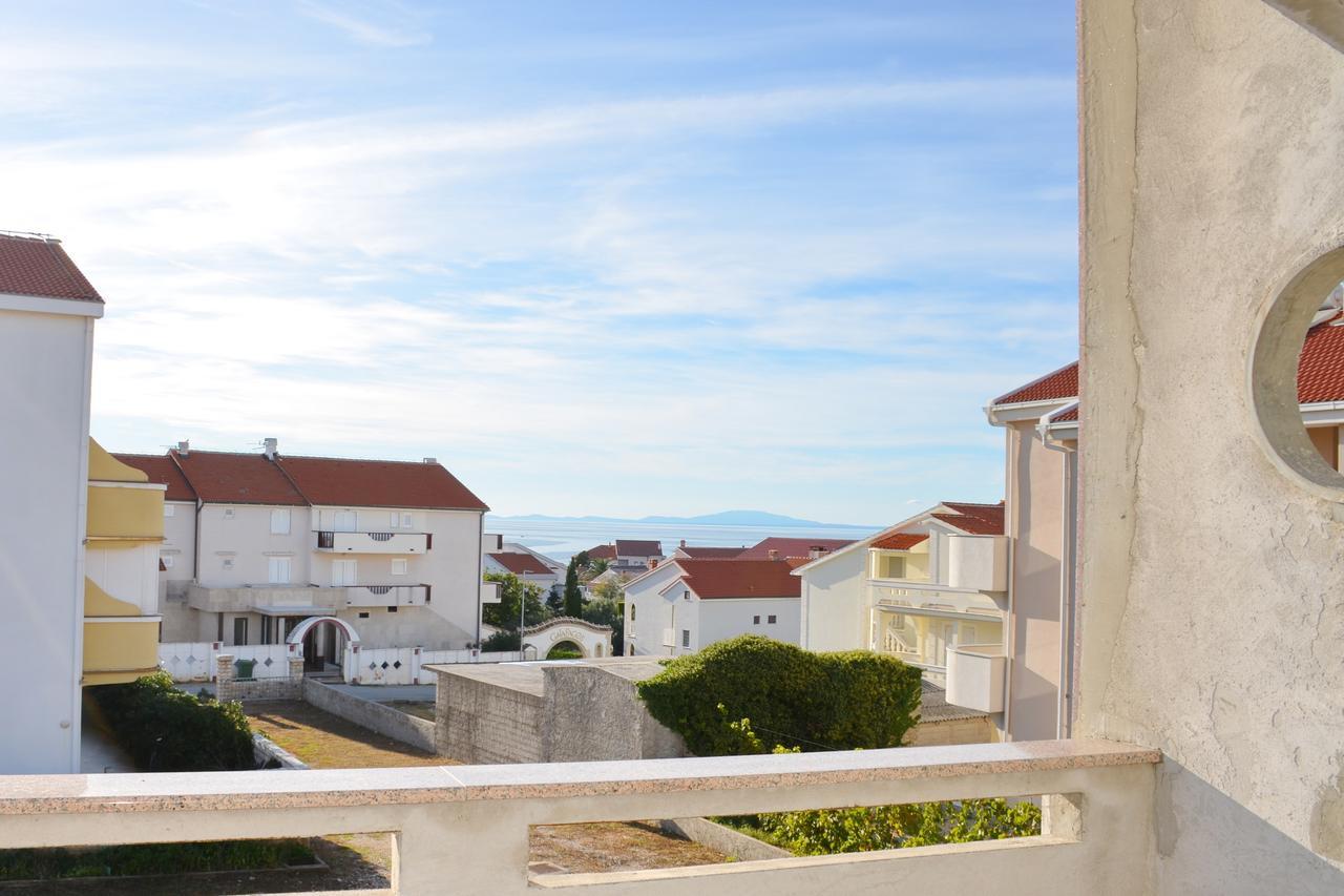 Apartments Summersong Novalja Exterior photo